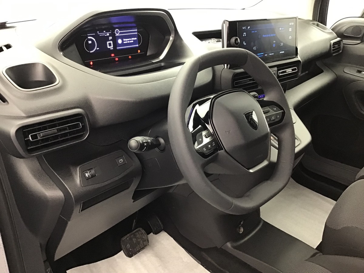 PEUGEOT 3008 PHASE 4 GT 1.2 Hybrid 145ch E-Dsc6 Gt