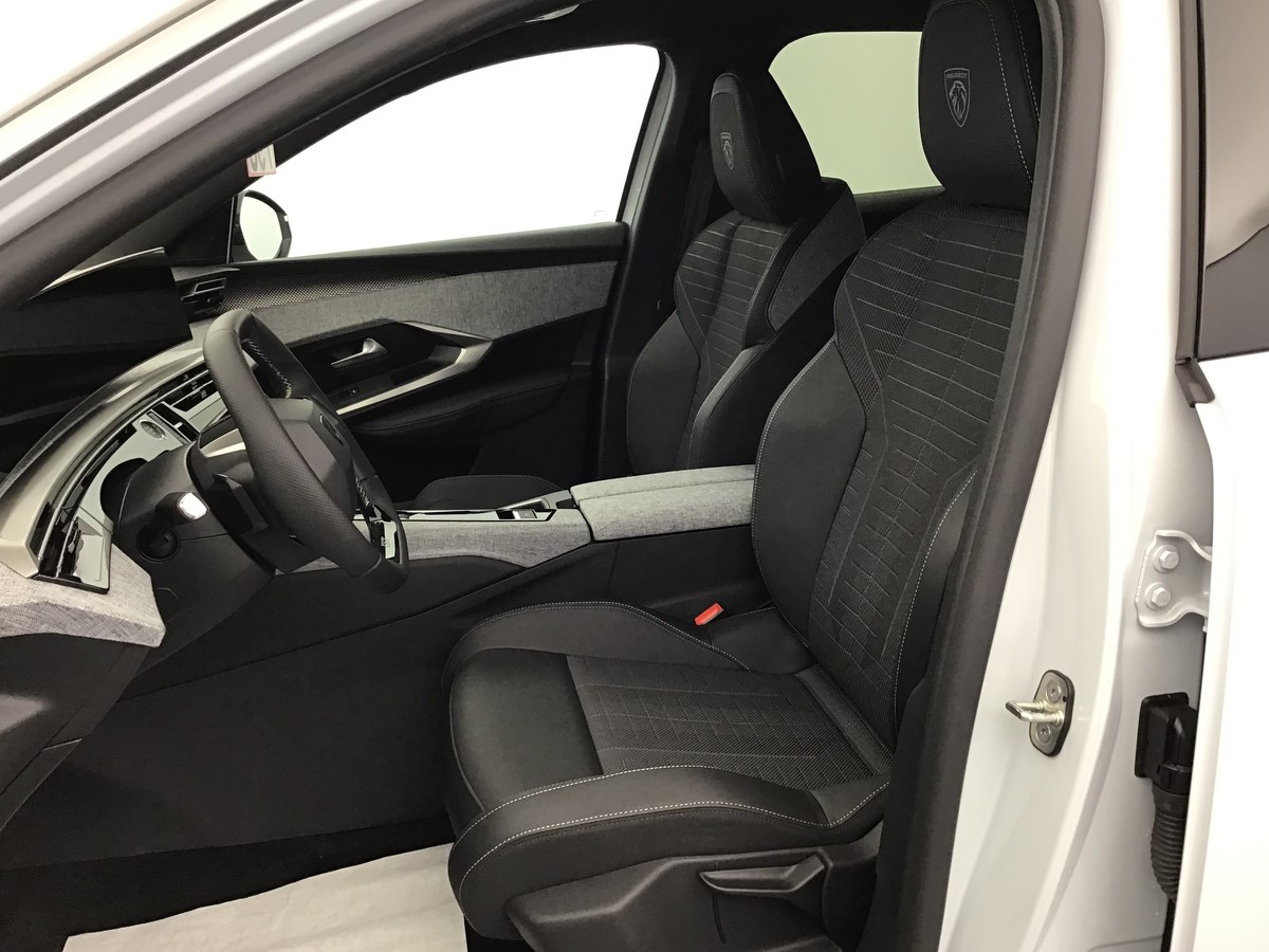 PEUGEOT 3008 PHASE 4 GT 1.2 Hybrid 145ch E-Dsc6 Gt