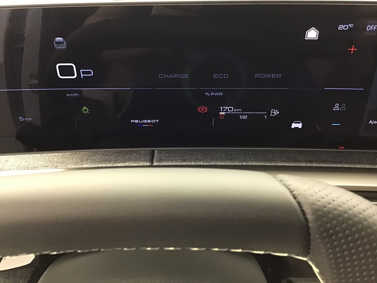 PEUGEOT 3008 PHASE 4 GT 1.2 Hybrid 145ch E-Dsc6 Gt