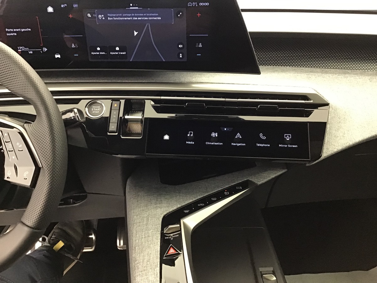 PEUGEOT 3008 PHASE 4 GT 1.2 Hybrid 145ch E-Dsc6 Gt