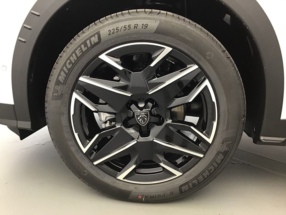 PEUGEOT 3008 PHASE 4 GT 1.2 Hybrid 145ch E-Dsc6 Gt