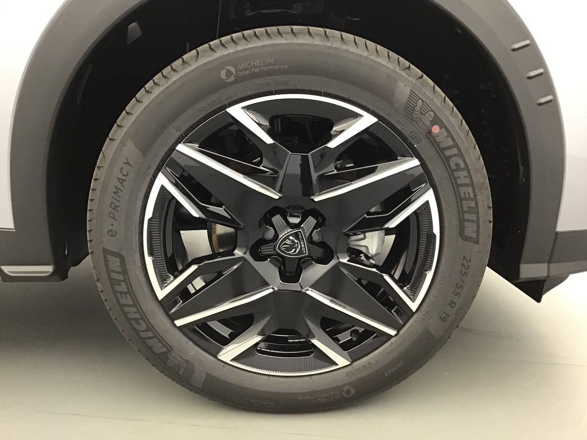 PEUGEOT 3008 PHASE 4 GT 1.2 Hybrid 145ch E-Dsc6 Gt