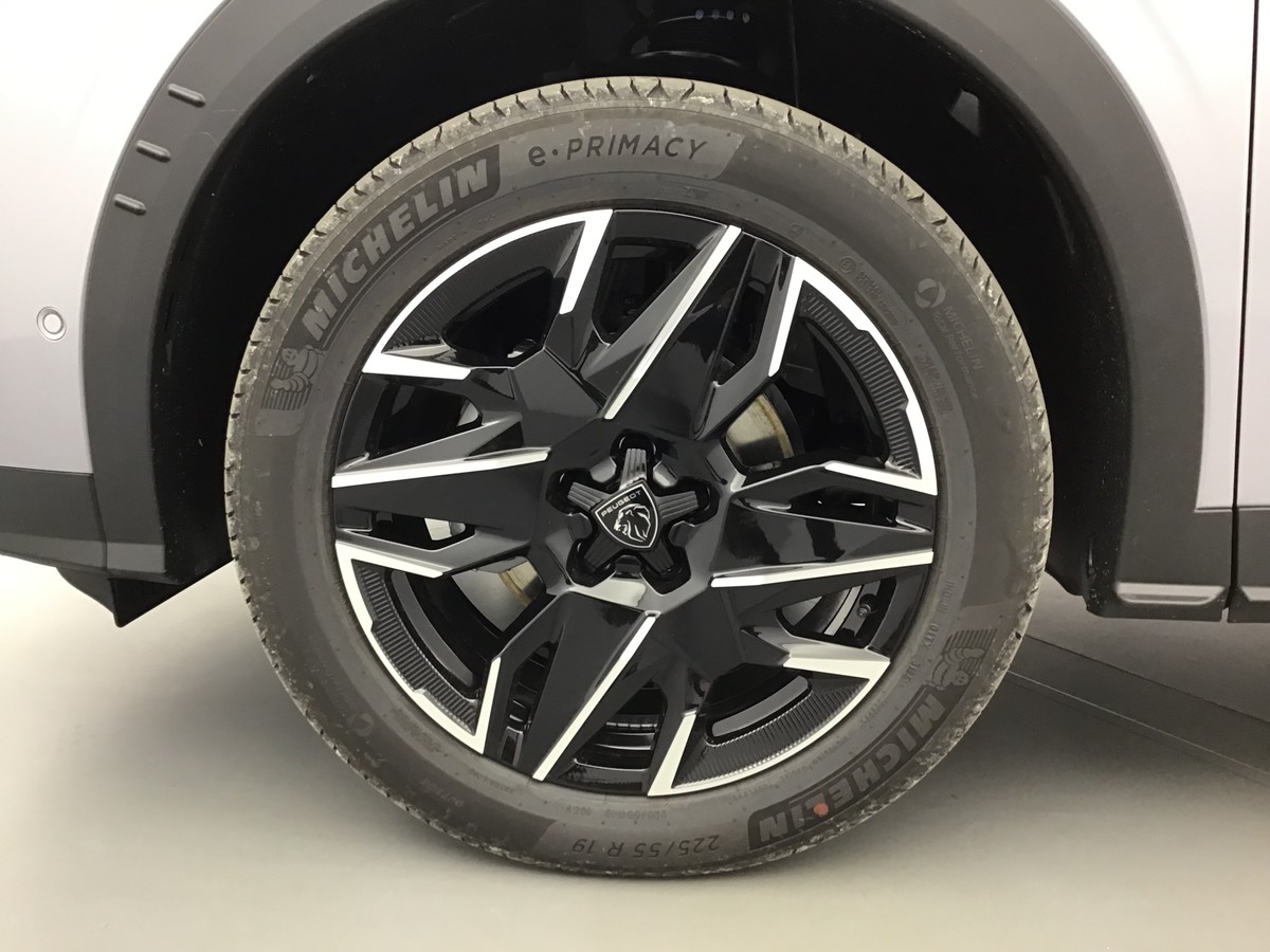 PEUGEOT 3008 PHASE 4 GT 1.2 Hybrid 145ch E-Dsc6 Gt