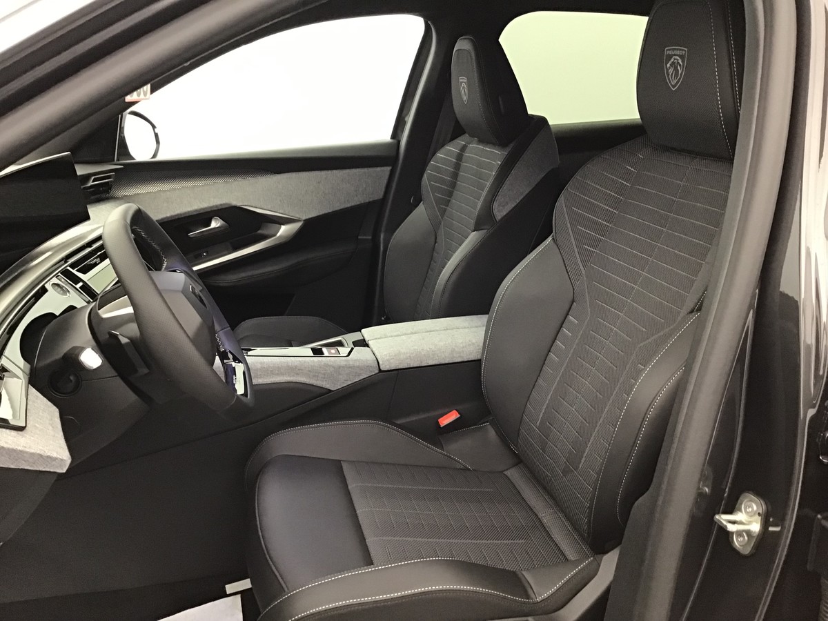 PEUGEOT 3008 PHASE 4 GT 1.2 Hybrid 145ch E-Dsc6 Gt