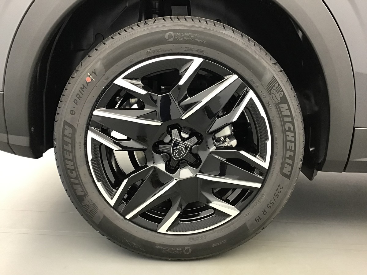 PEUGEOT 3008 PHASE 4 GT 1.2 Hybrid 145ch E-Dsc6 Gt