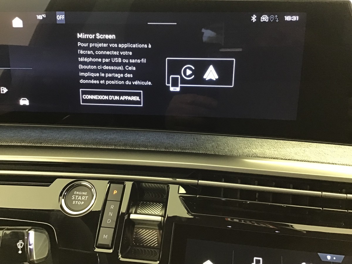 PEUGEOT 3008 PHASE 4 GT 1.2 Hybrid 145ch E-Dsc6