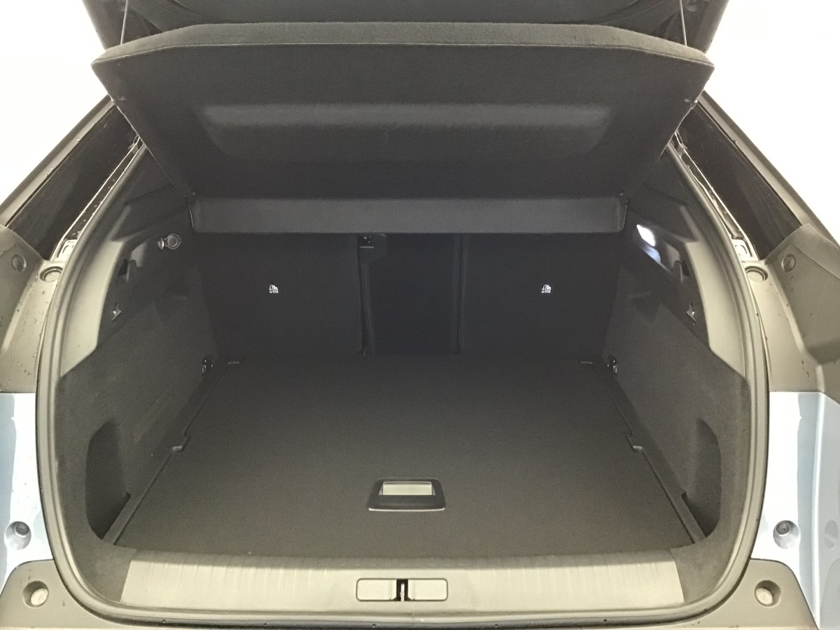 PEUGEOT 3008 PHASE 4 GT 1.2 Hybrid 145ch E-Dsc6