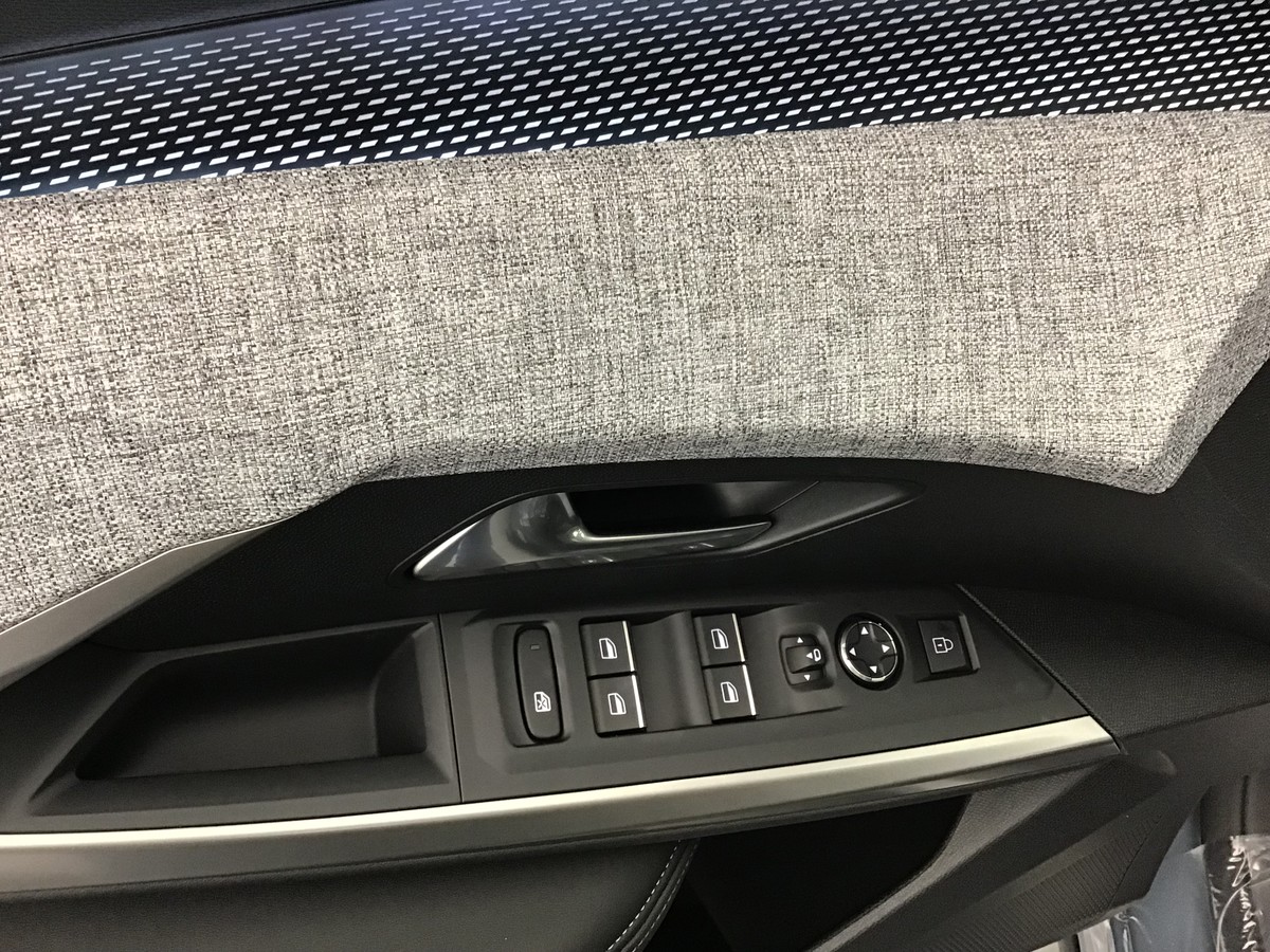 PEUGEOT 3008 PHASE 4 GT 1.2 Hybrid 145ch E-Dsc6