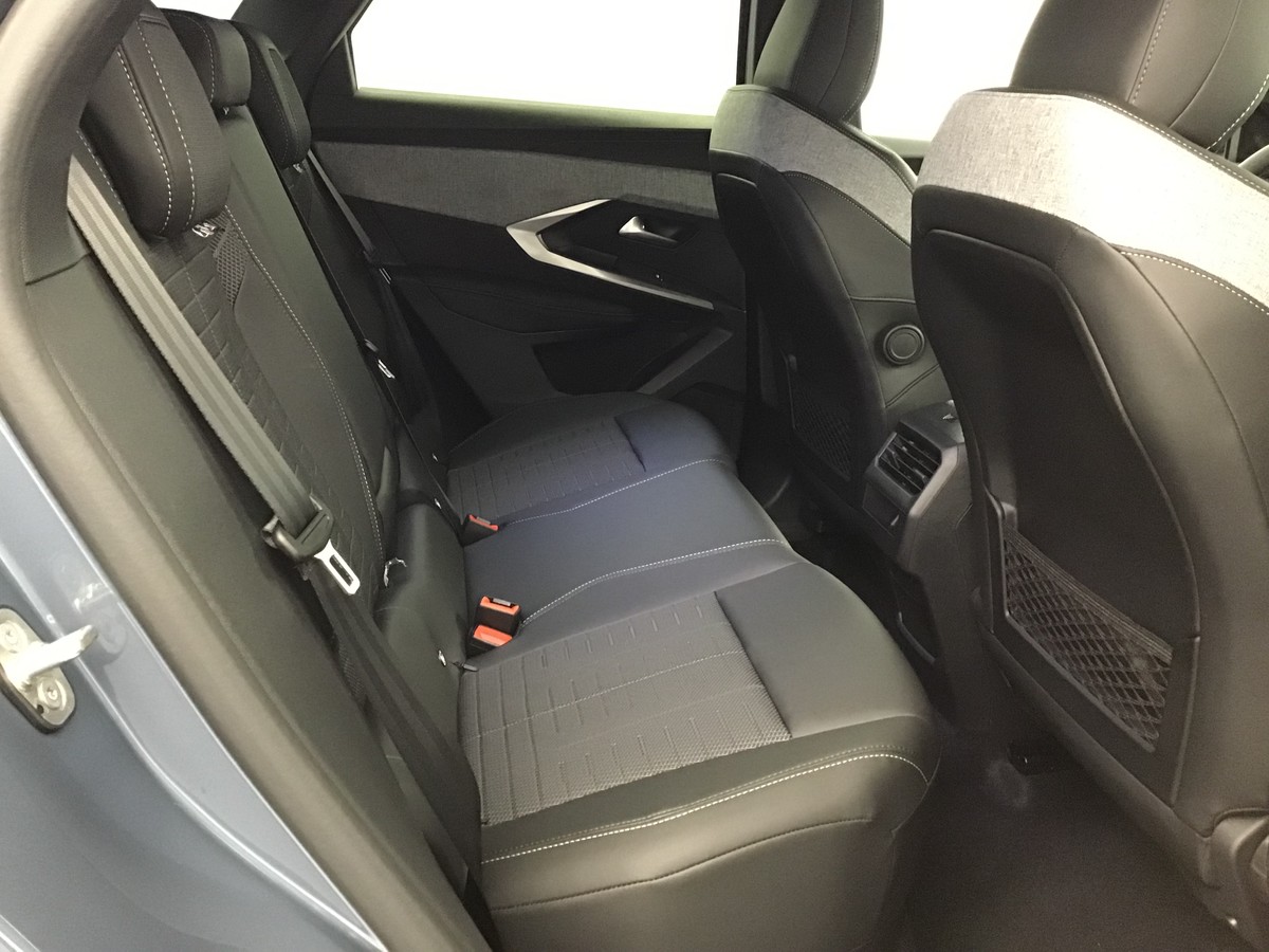 PEUGEOT 3008 PHASE 4 GT 1.2 Hybrid 145ch E-Dsc6 Gt