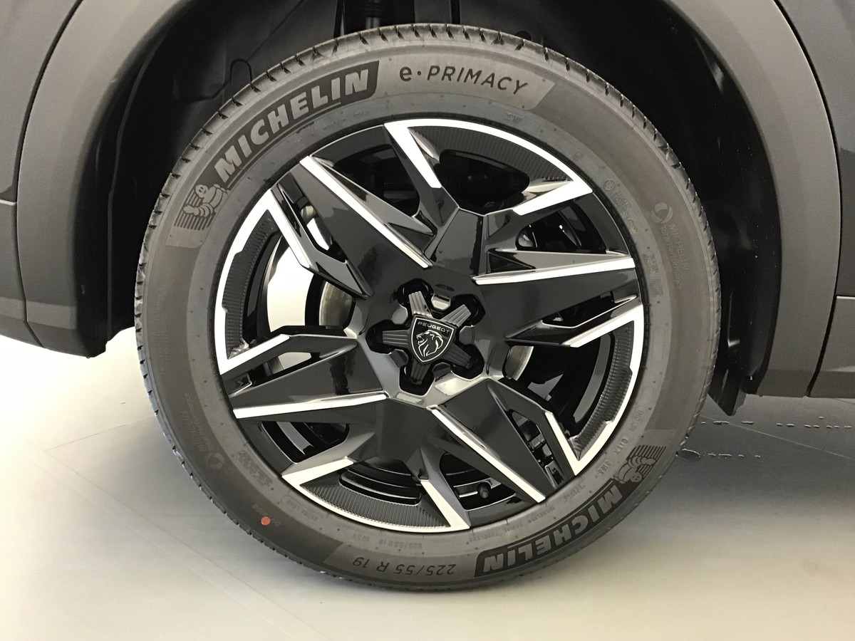 PEUGEOT 3008 PHASE 4 GT 1.2 Hybrid 145ch E-Dsc6 Gt
