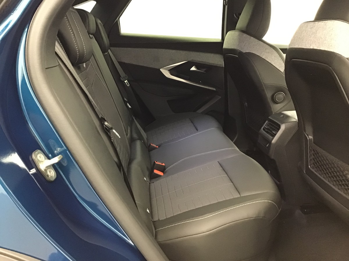 PEUGEOT 3008 PHASE 4 GT 1.2 Hybrid 145ch E-Dsc6 Gt