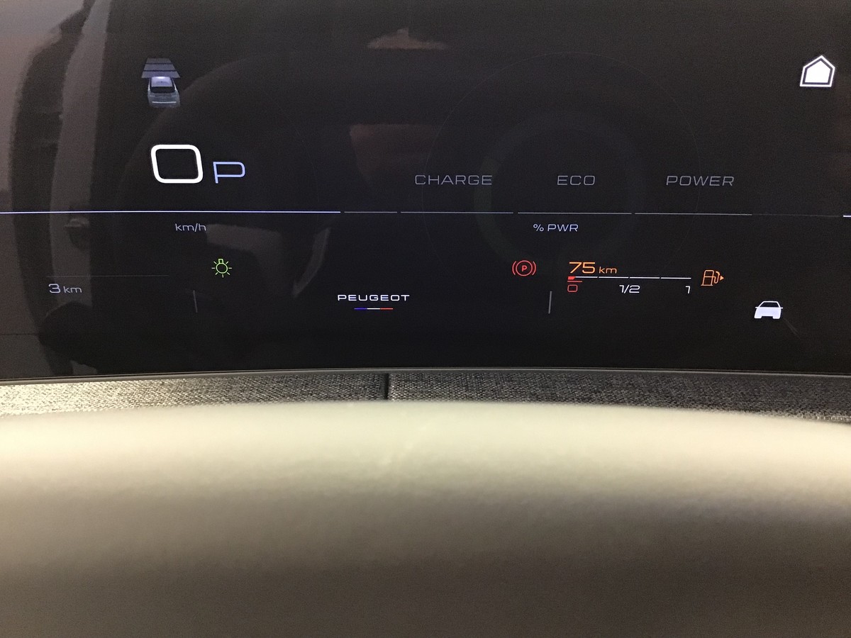 PEUGEOT 3008 PHASE 4 GT 1.2 Hybrid 145ch E-Dsc6 Gt