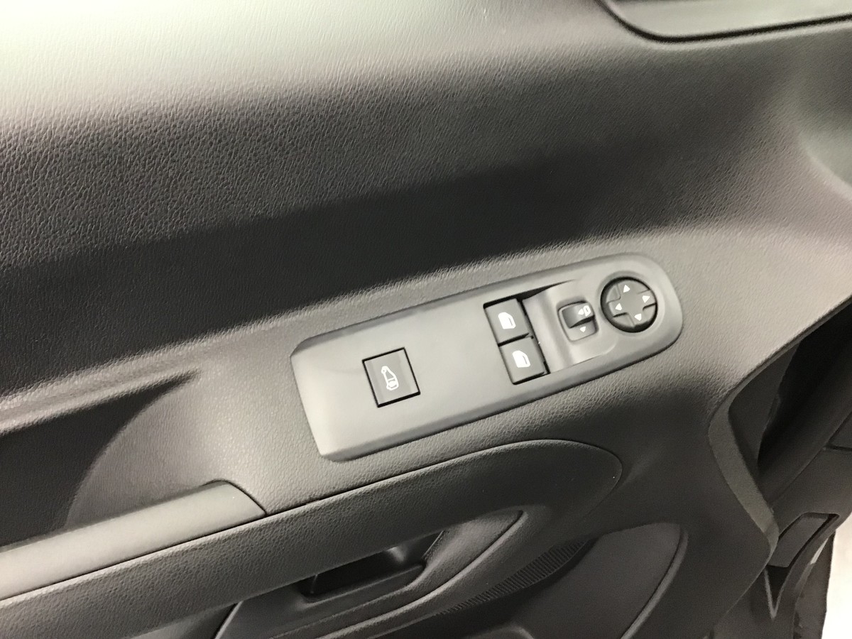 OPEL COMBO CARGO XL HEAVY 950 KG VAN 1.5 Bluehdi 130ch Eat8 Van