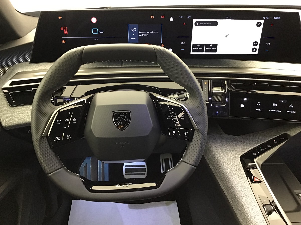 PEUGEOT 5008 GT 1.2 Hybrid 145ch E-Dsc6 Gt
