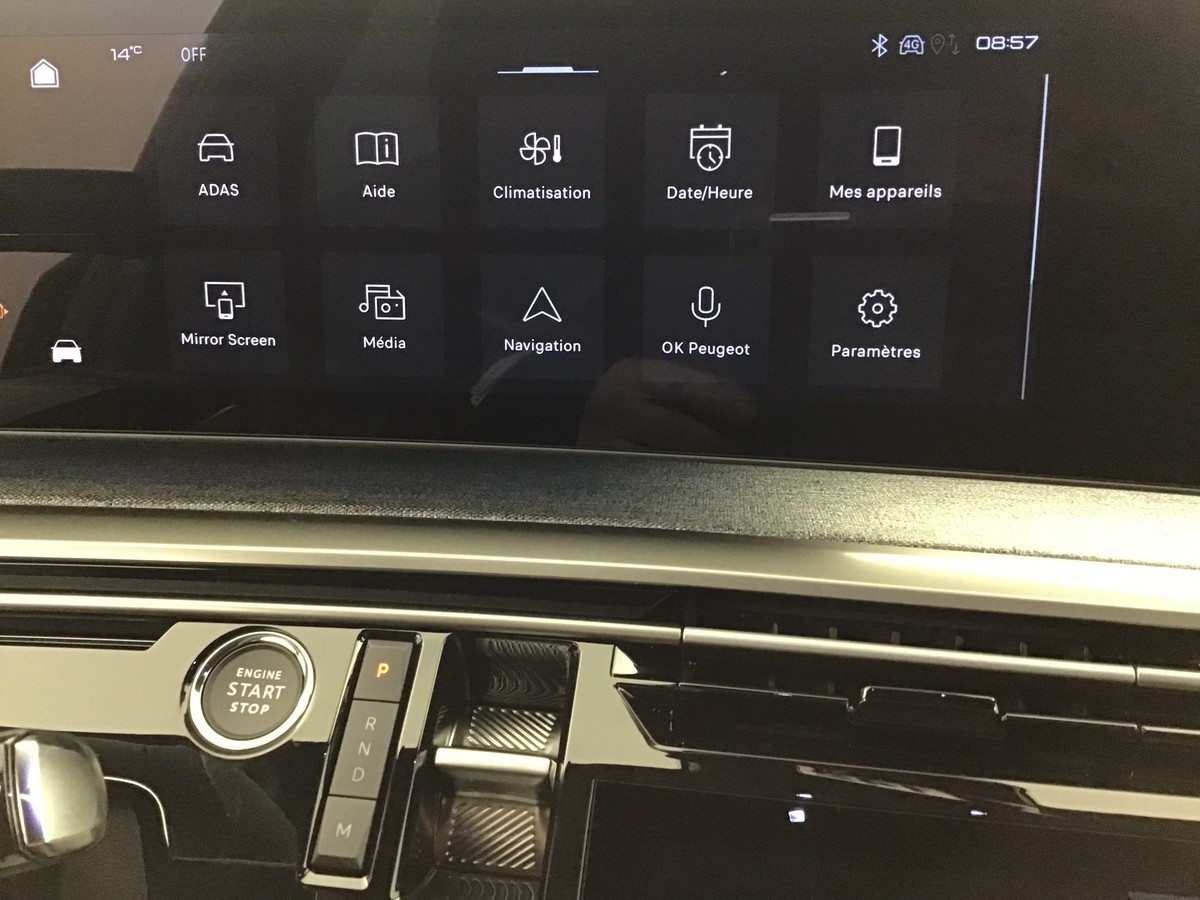 PEUGEOT 5008 GT 1.2 Hybrid 145ch E-Dsc6 Gt