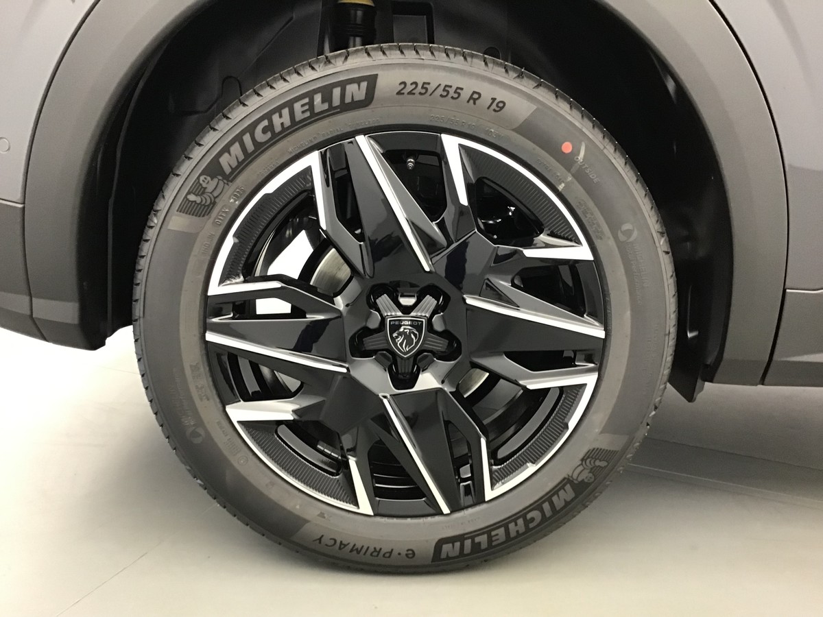 PEUGEOT 3008 PHASE 4 GT 1.2 Hybrid 145ch E-Dsc6 Gt