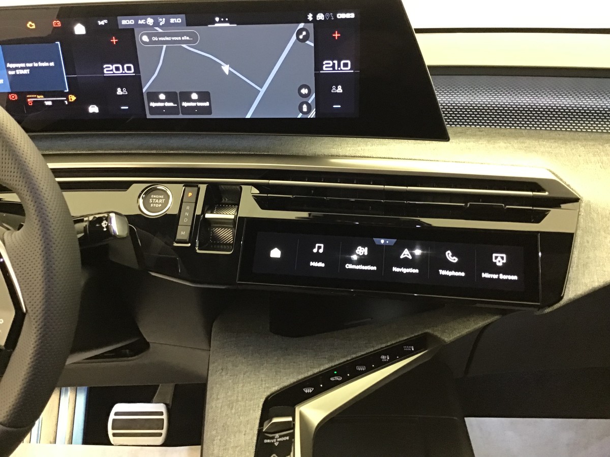 PEUGEOT 3008 PHASE 4 GT 1.2 Hybrid 145ch E-Dsc6 Gt + PACK VISION 360 & DRIVE ASSIST PLUS