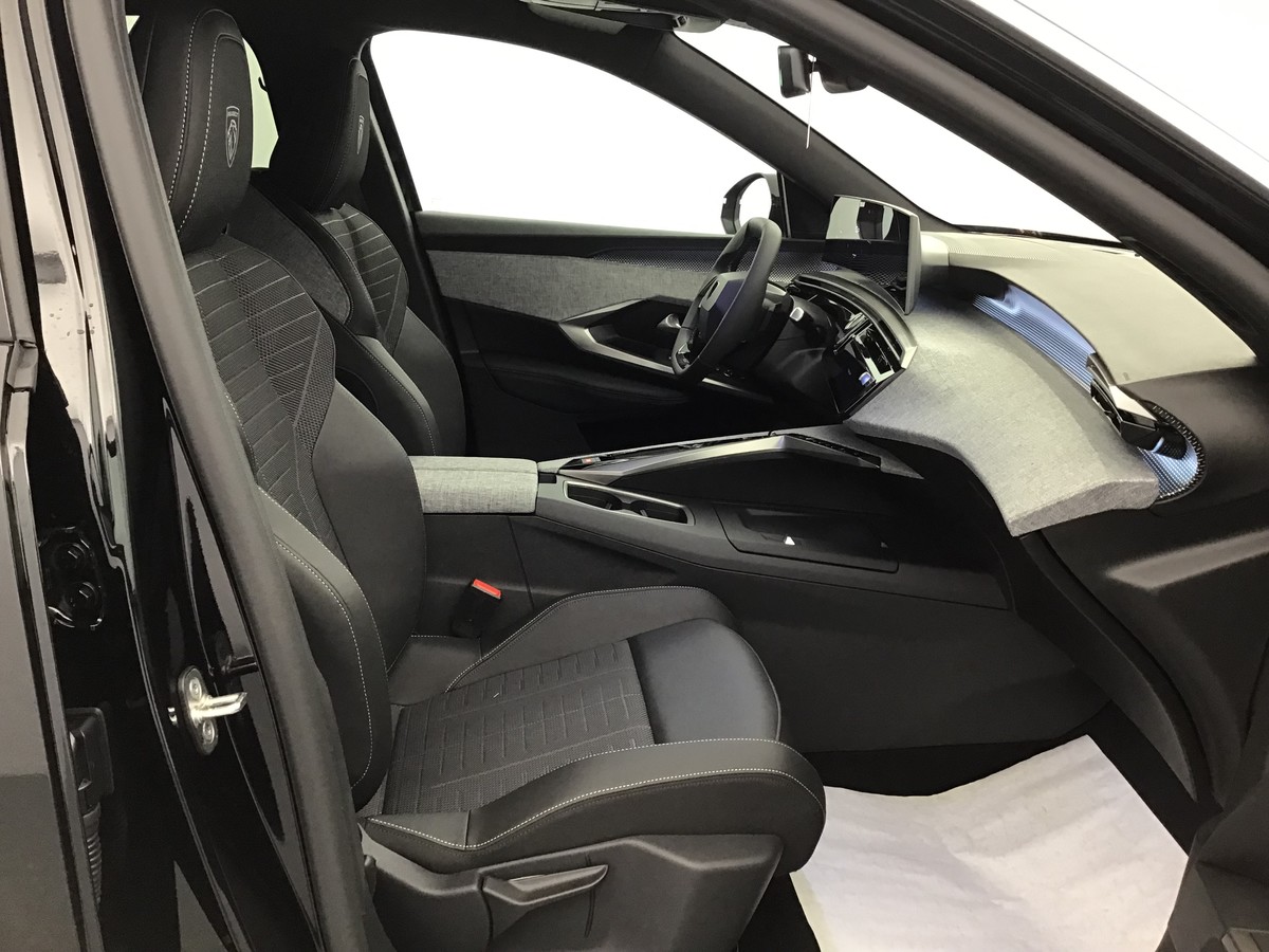 PEUGEOT 3008 PHASE 4 GT 1.2 Hybrid 145ch E-Dsc6 Gt + PACK VISION 360 & DRIVE ASSIST PLUS