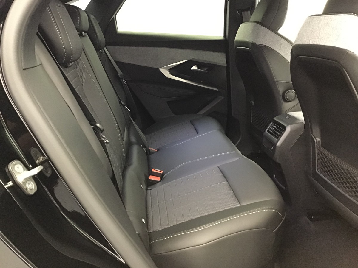 PEUGEOT 3008 PHASE 4 GT 1.2 Hybrid 145ch E-Dsc6 Gt + PACK VISION 360 & DRIVE ASSIST PLUS