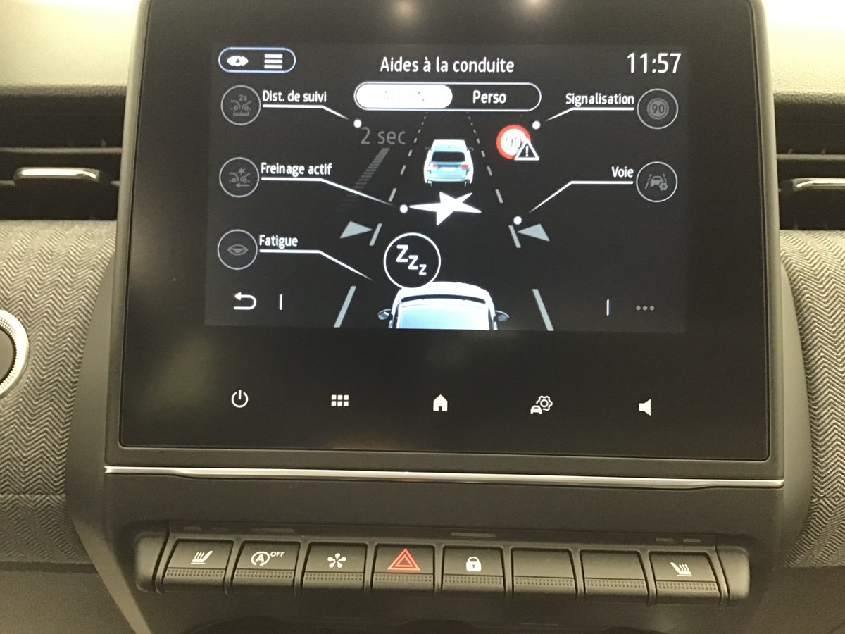 RENAULT CLIO TECHNO 1.0 Tce 90ch Bvm6 Techno