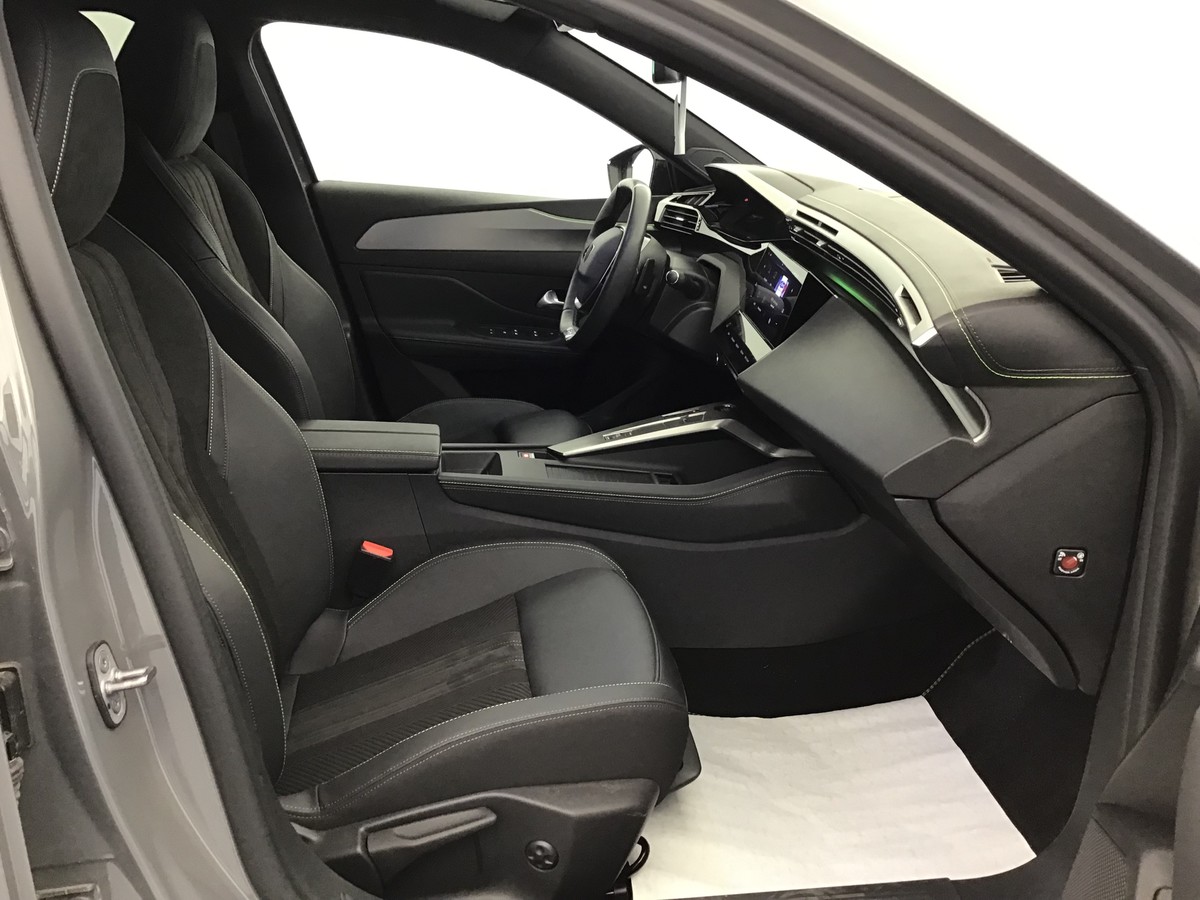 PEUGEOT 308 GT 1.6 Plug-In Hybrid 180ch Eat8 Gt