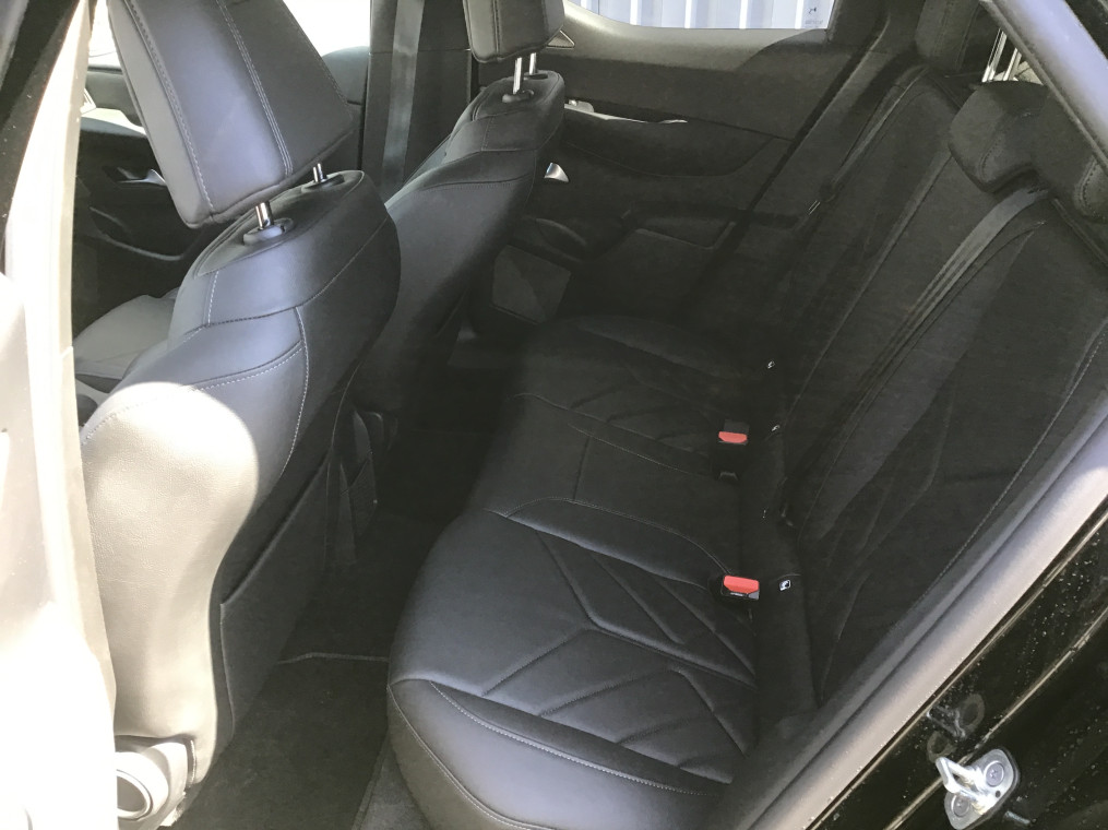 DS DS3   PureTech 130 EAT8 Rivoli + Pack Drive Assist