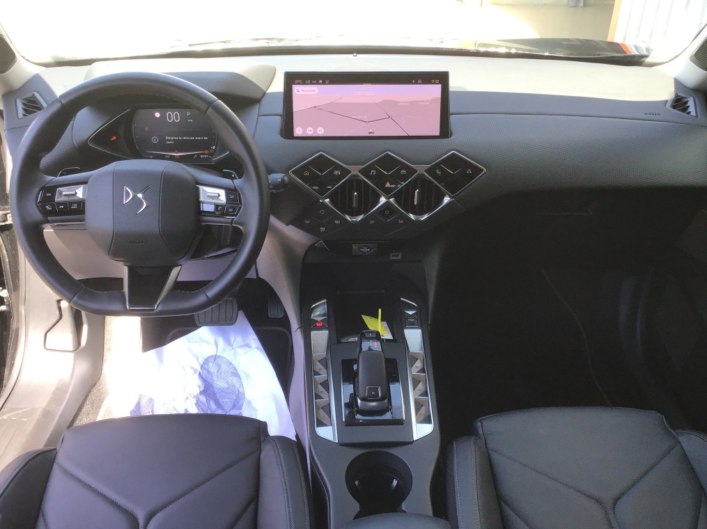 DS DS3   PureTech 130 EAT8 Rivoli + Pack Drive Assist