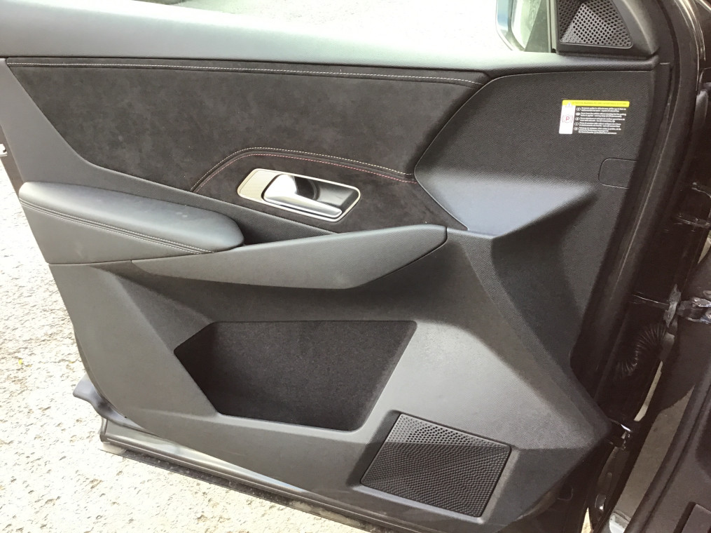DS DS7 BlueHDi 130 EAT8 Performance Line