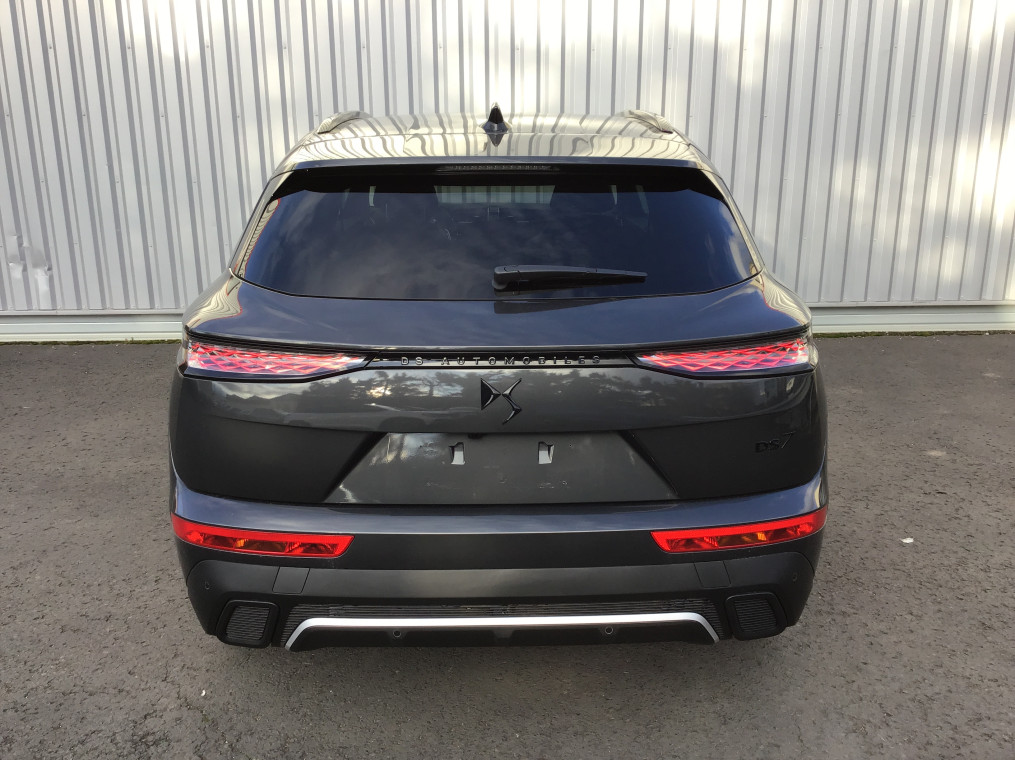 DS DS7 BlueHDi 130 EAT8 Performance Line