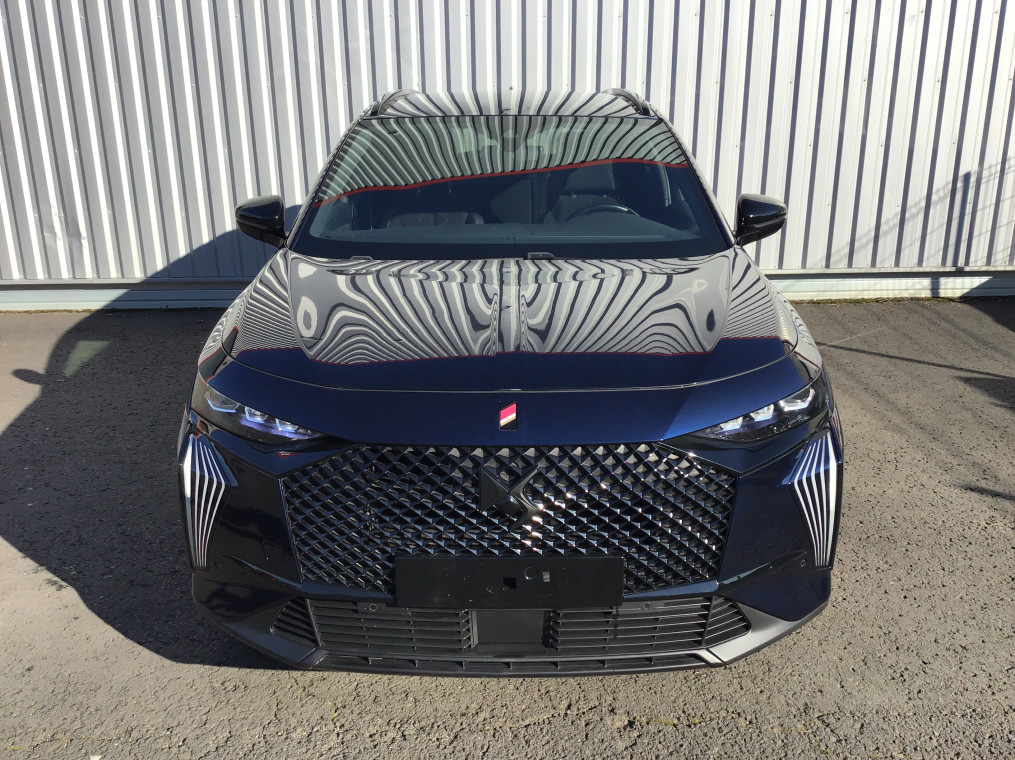DS DS7 BlueHDi 130 EAT8 Performance Line +