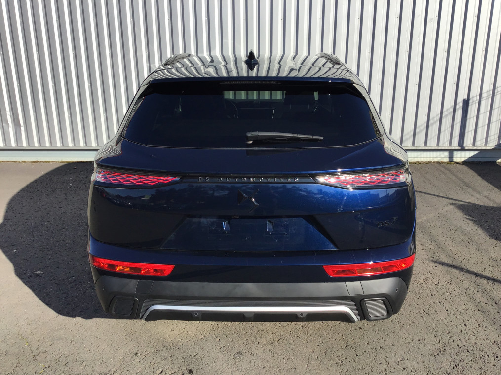 DS DS7 BlueHDi 130 EAT8 Performance Line +