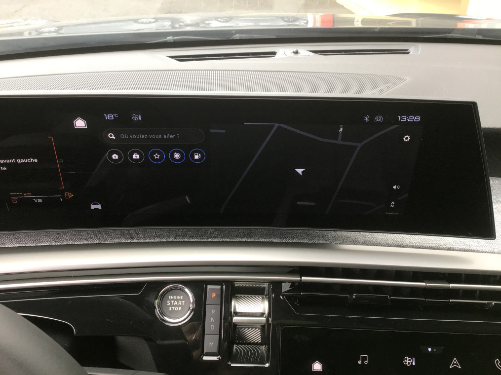 PEUGEOT 3008 Hybrid 136 e-DCS6 Allure