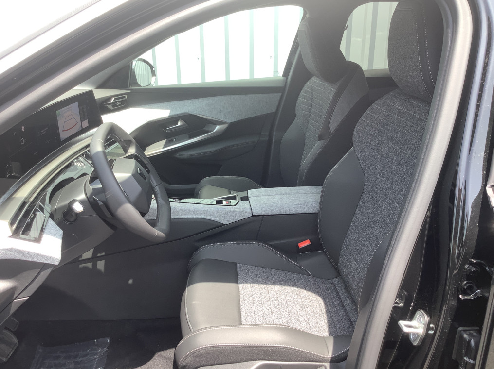 PEUGEOT 3008 Hybrid 136 e-DCS6 Allure