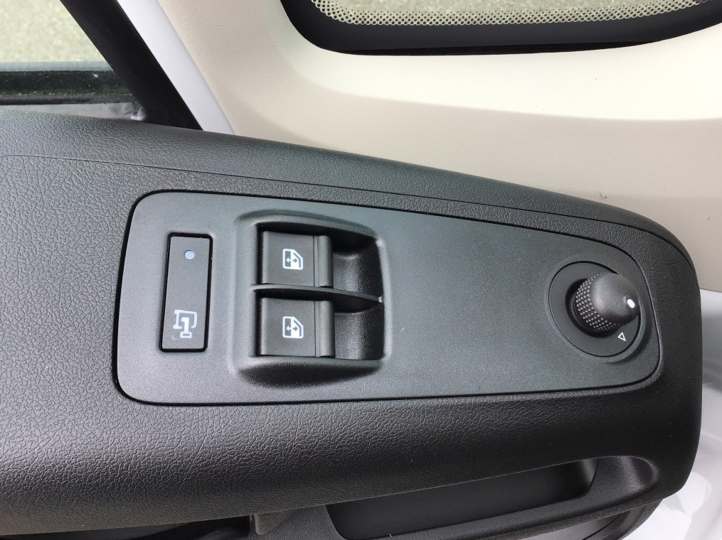 CITROEN JUMPER FOURGON TOLE 33 L2H2 120 S&S BVM6 + PORTES AVEC OUVERTURES 270° + ROUE DE SECOURS