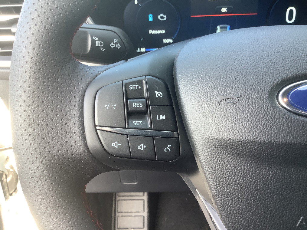 FORD KUGA 2.5 Duratec 180 ch FHEV Powershift ST-Line - 5P