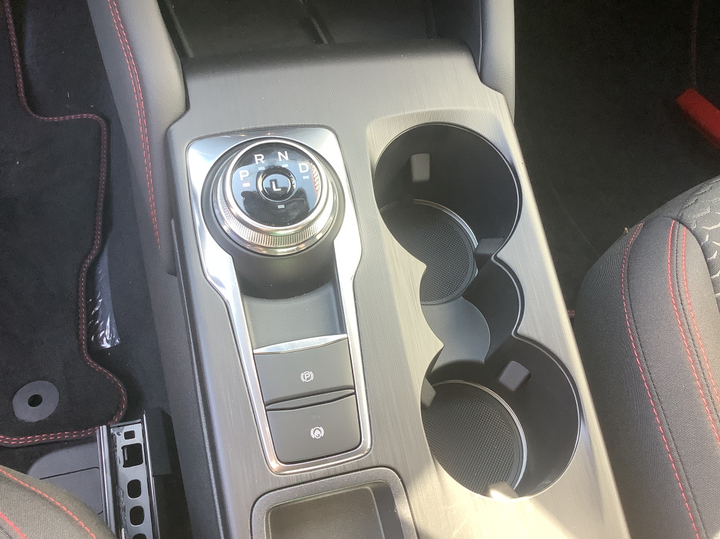 FORD KUGA 2.5 Duratec 180 ch FHEV Powershift ST-Line - 5P