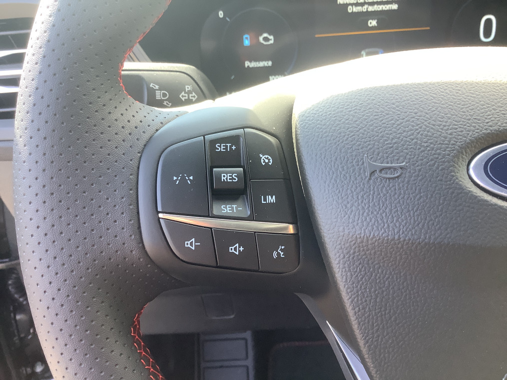 FORD KUGA 2.5 Duratec 180 ch FHEV Powershift ST-Line - 5P