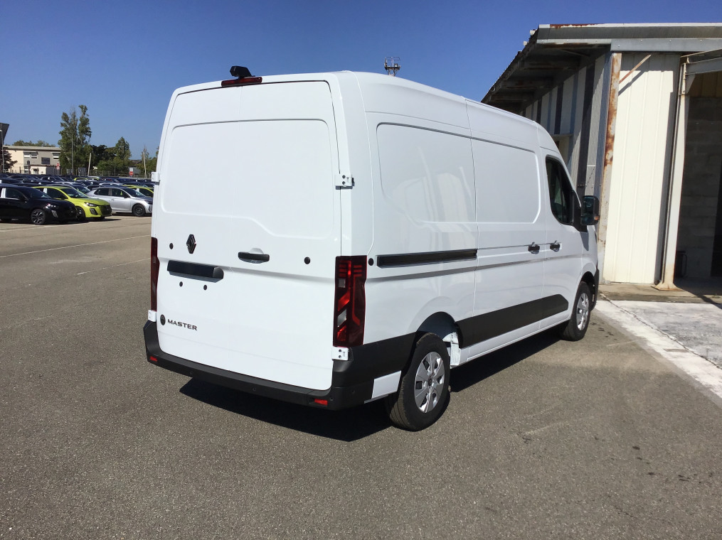 RENAULT MASTER VAN FGN TRAC 3T5 L2H2 BLUE DCI 150 EXTRA BVA9 - 4P