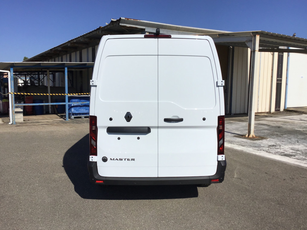 RENAULT MASTER VAN FGN TRAC 3T5 L2H2 BLUE DCI 150 EXTRA BVA9 - 4P