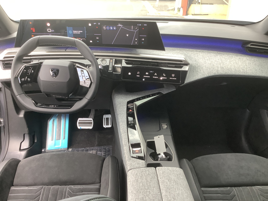 PEUGEOT 3008 Hybrid 145 e-DCS6 GT