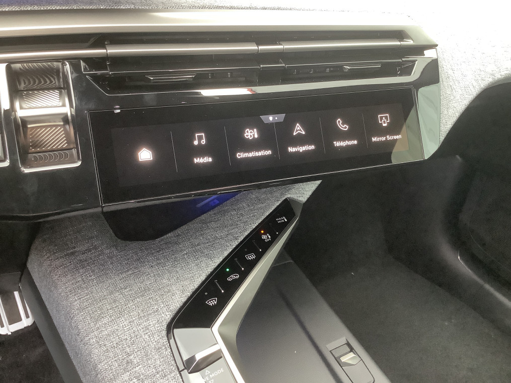PEUGEOT 3008 Hybrid 145 e-DCS6 GT