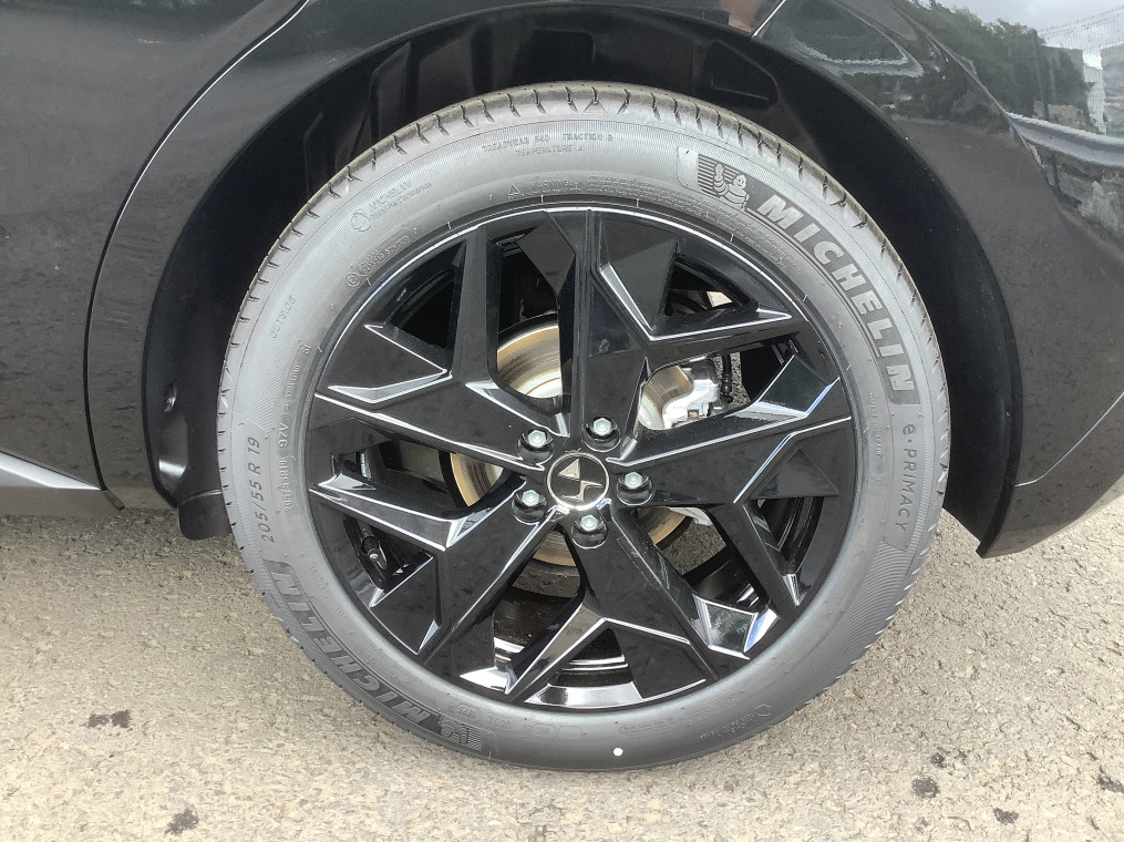 DS DS4 Hybride 145 e-DCT6 Pallas - 5P