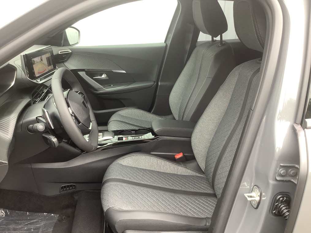 PEUGEOT 2008 Hybrid 145 e-DCS6 Allure