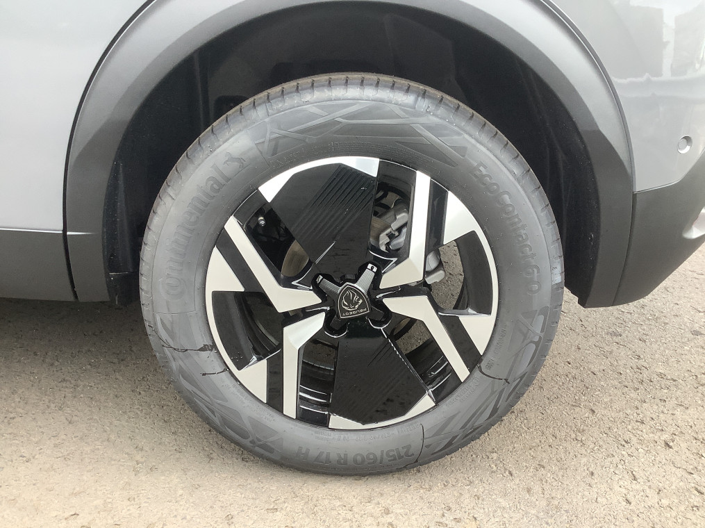 PEUGEOT 2008 Hybrid 145 e-DCS6 Allure