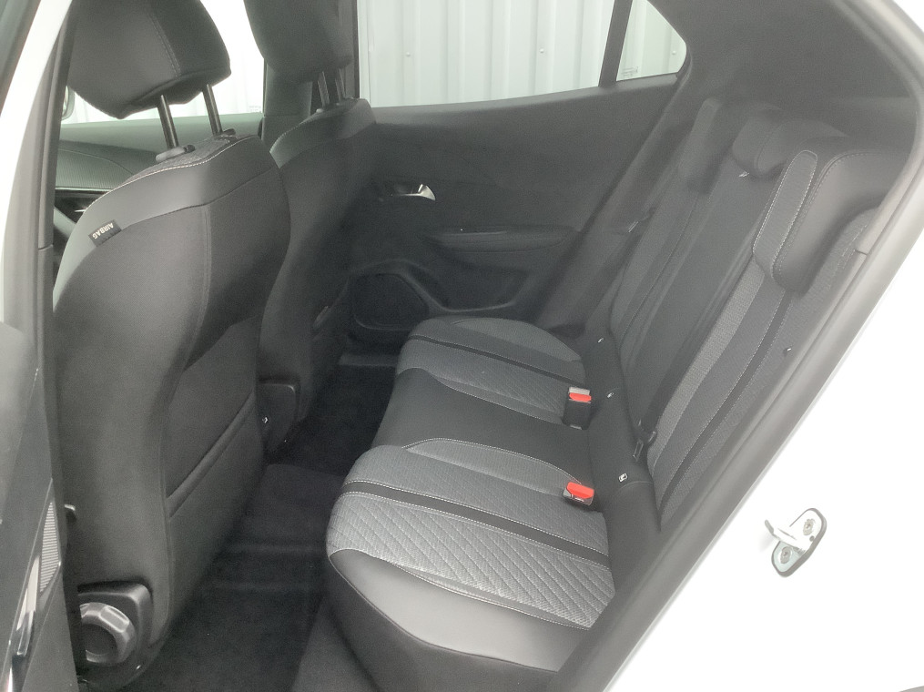 PEUGEOT 2008 Hybrid 145 e-DCS6 Allure