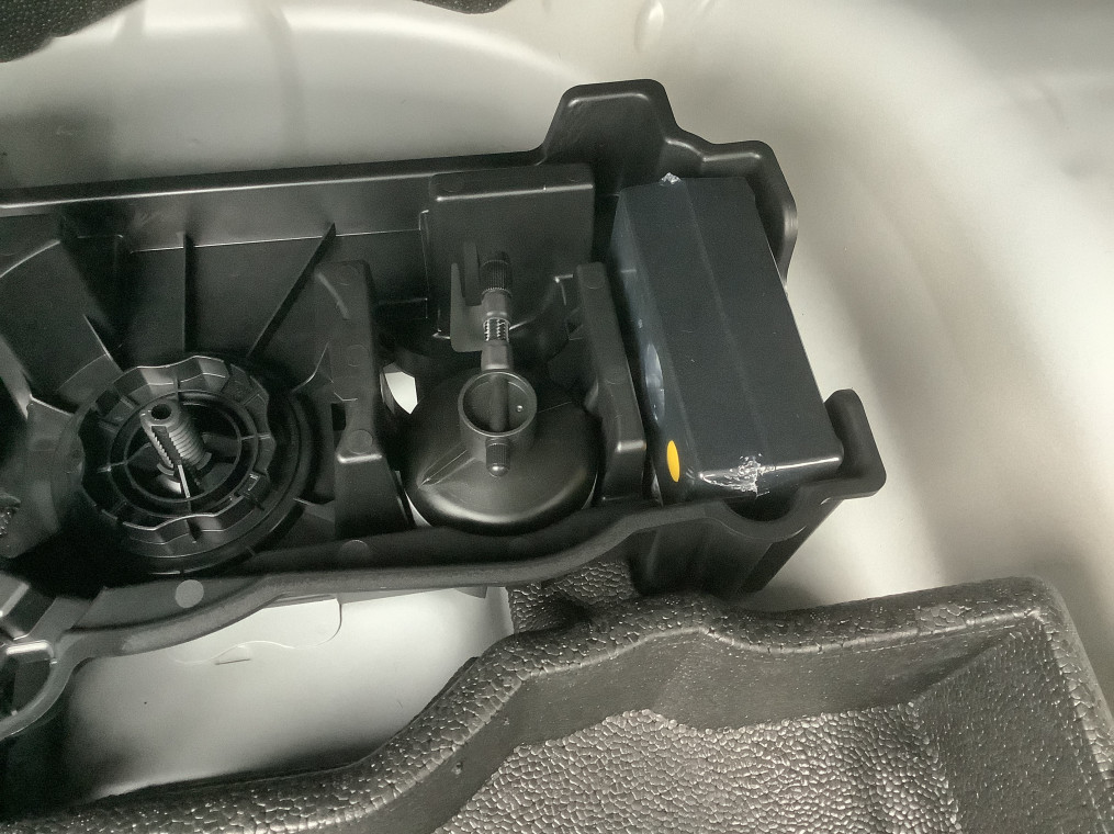 PEUGEOT 2008 Hybrid 145 e-DCS6 Allure