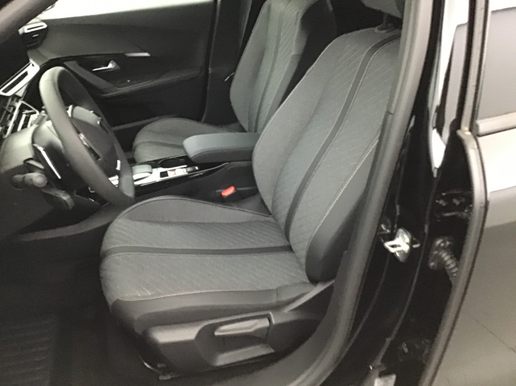 PEUGEOT 2008 Hybrid 145 e-DCS6 Allure