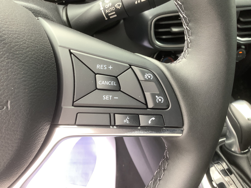 NISSAN JUKE HYBRID 143 N-Connecta