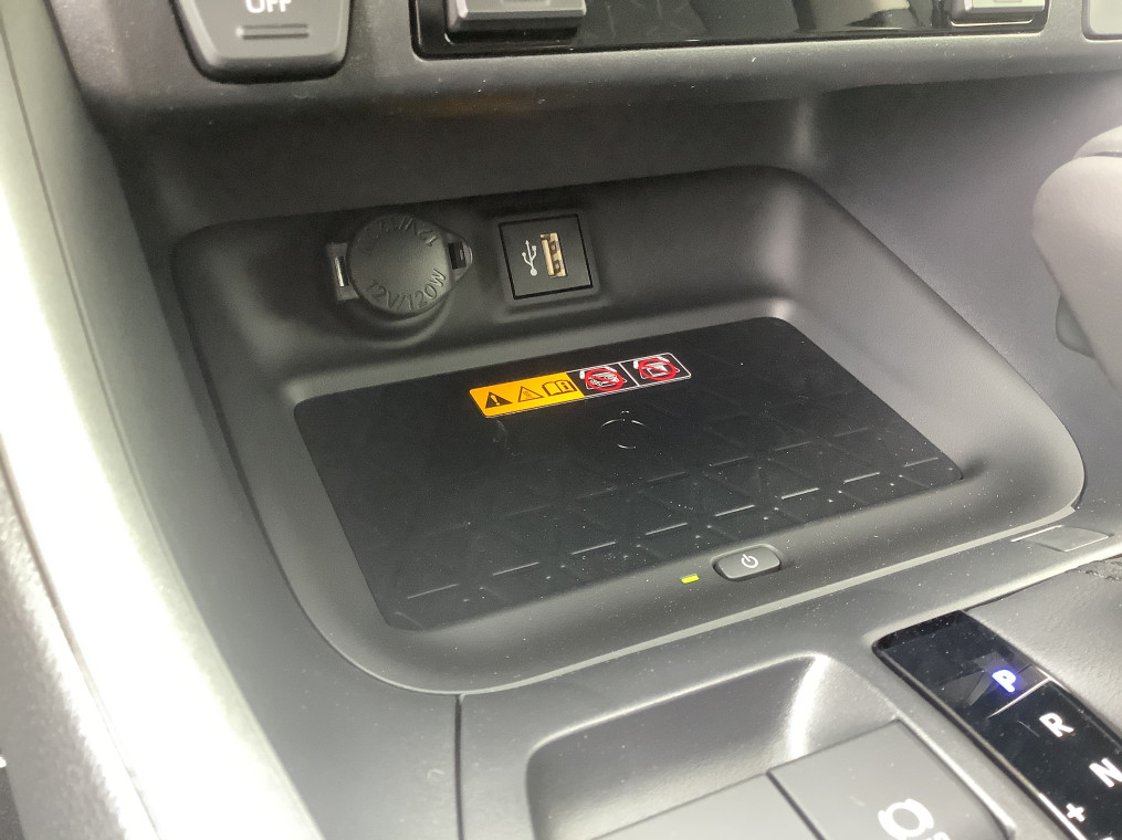TOYOTA RAV4 HYBRIDE MY23 218 ch 2WD Dynamic