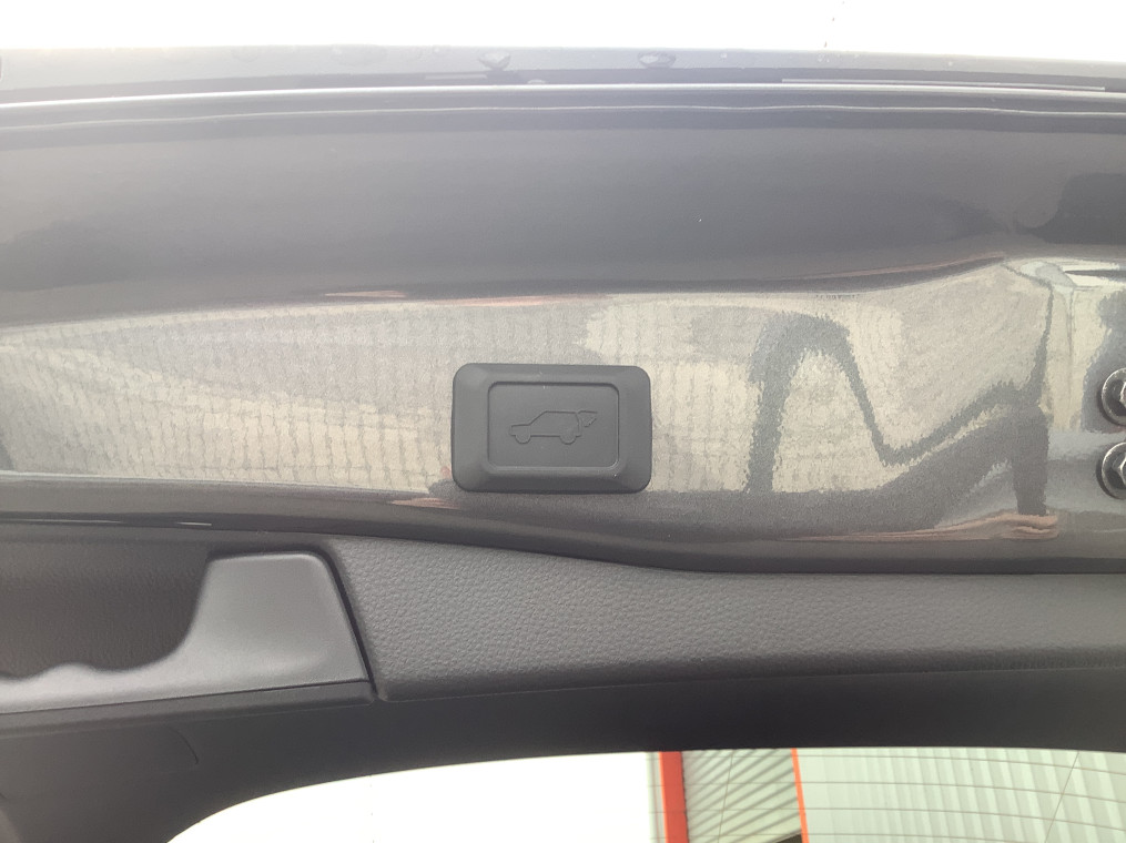 TOYOTA RAV4 HYBRIDE MY23 218 ch 2WD Dynamic